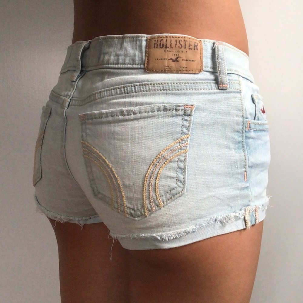 Light wash low rise shorty shorts